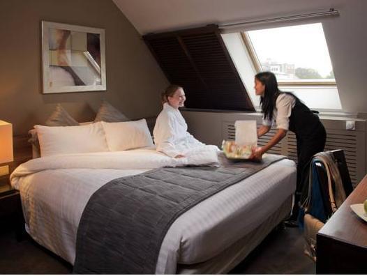 Pentahotel Hotel 4*